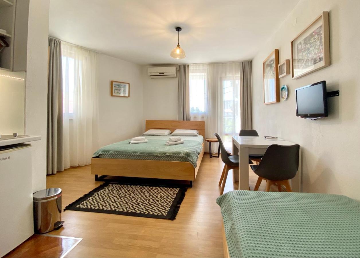 Apartments Rux De Luxe Bar Dış mekan fotoğraf