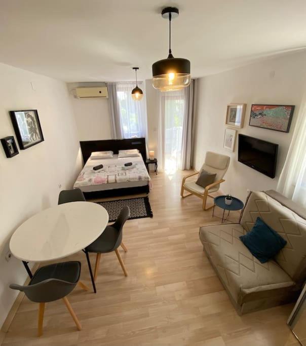 Apartments Rux De Luxe Bar Dış mekan fotoğraf
